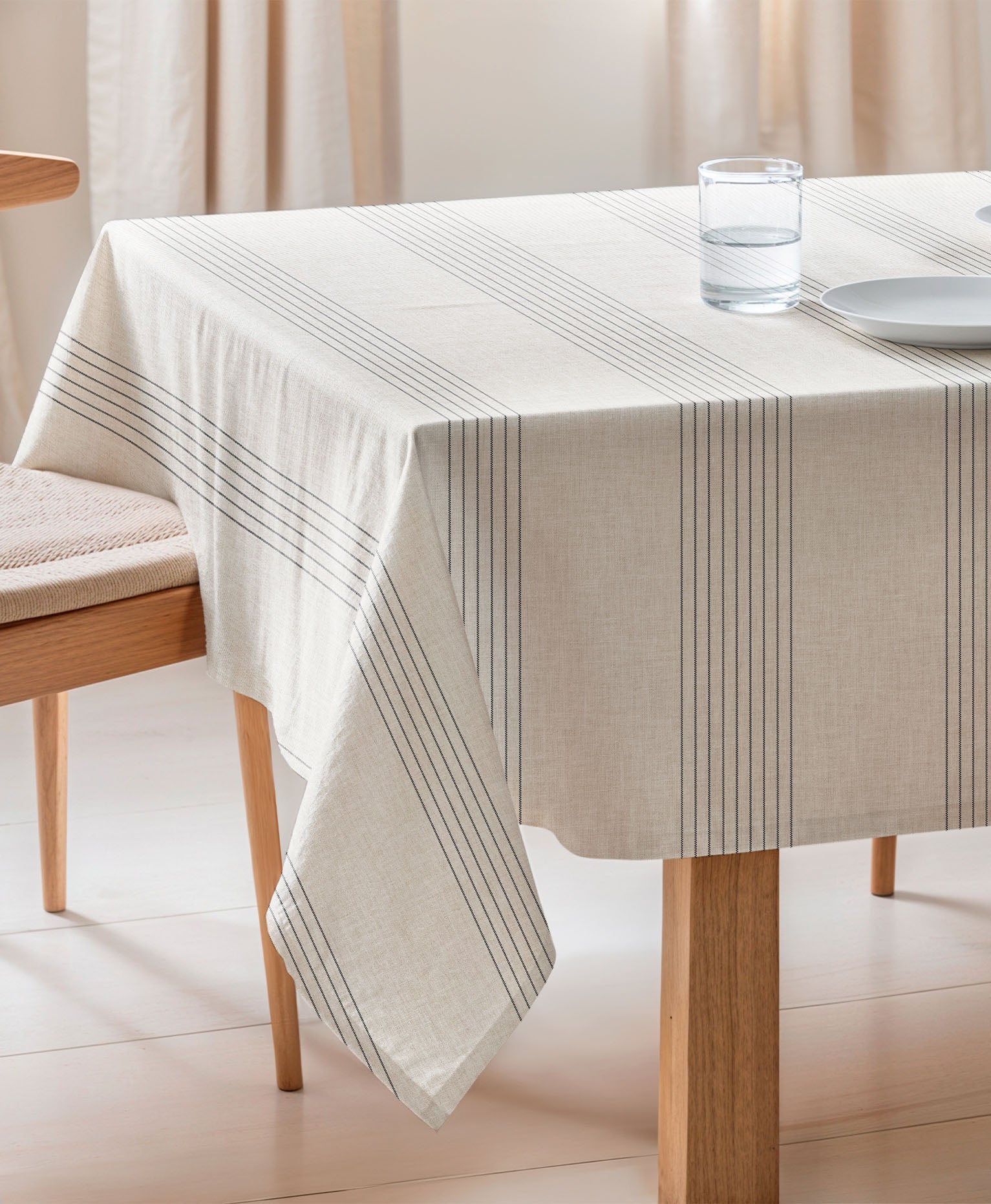 Mantel de rayas Sansa Natural, mantel antimanchas