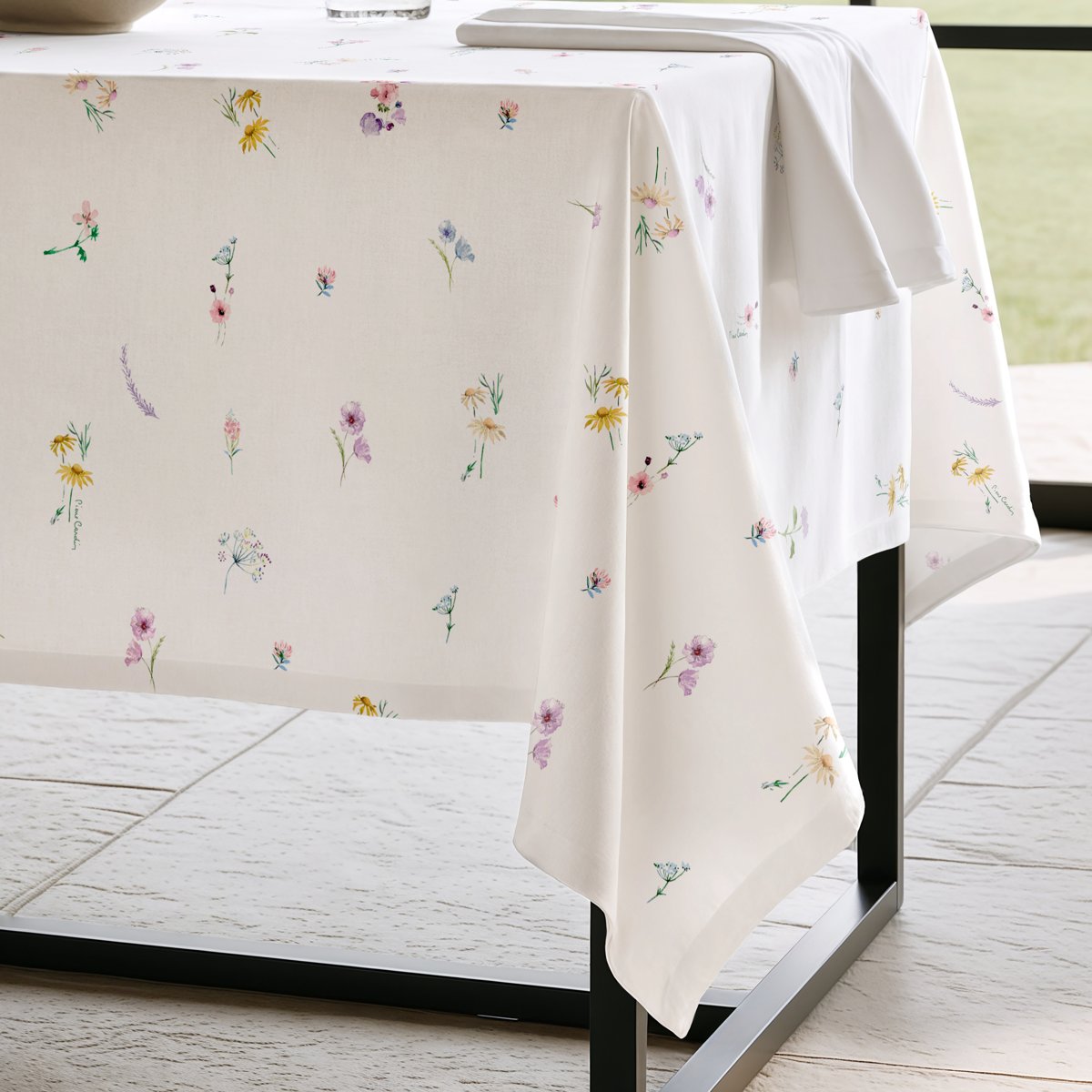 Mantel Antimanchas Chantal Multicolor · Pierre Cardin