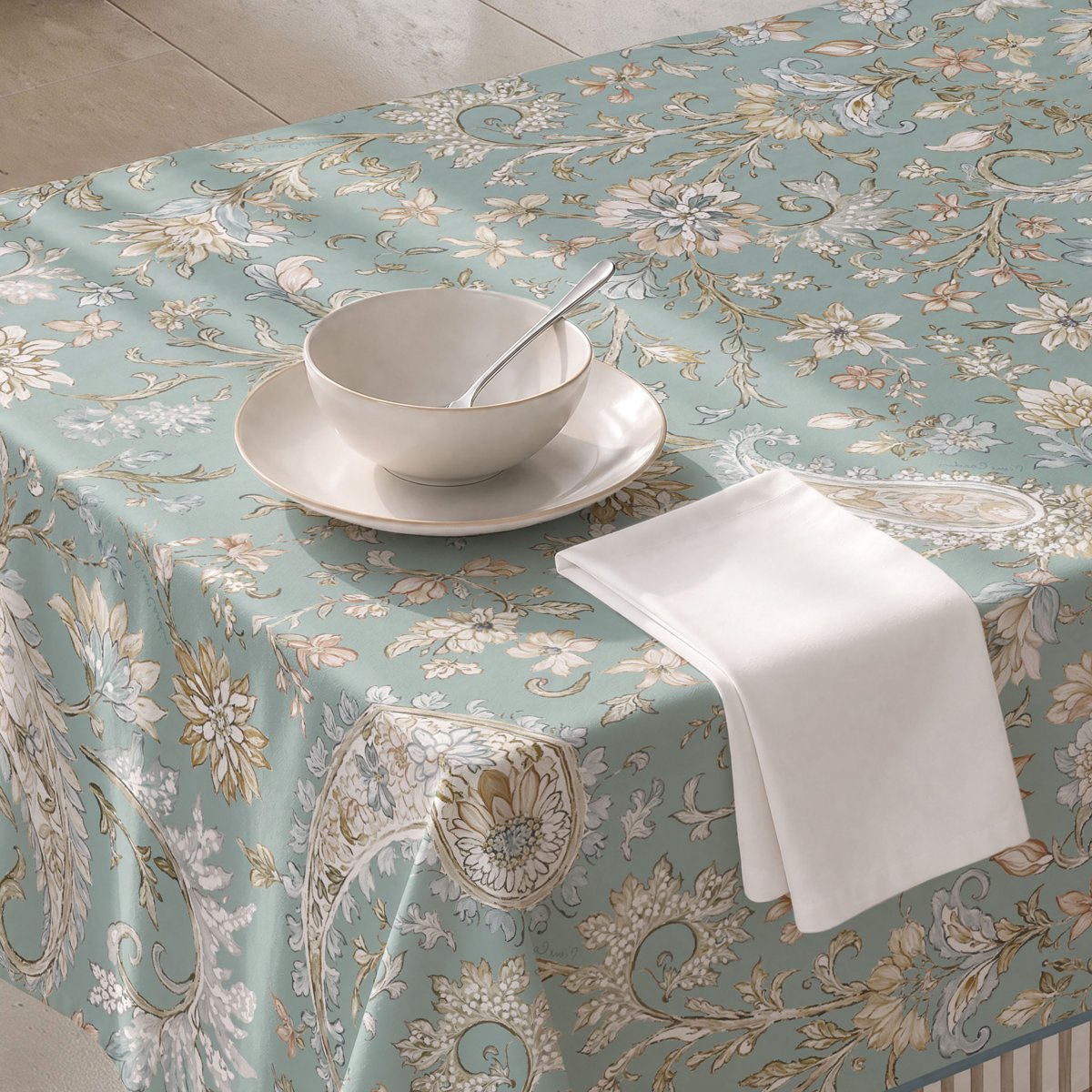 Mantel Antimanchas Cristal Blue · Pierre Cardin