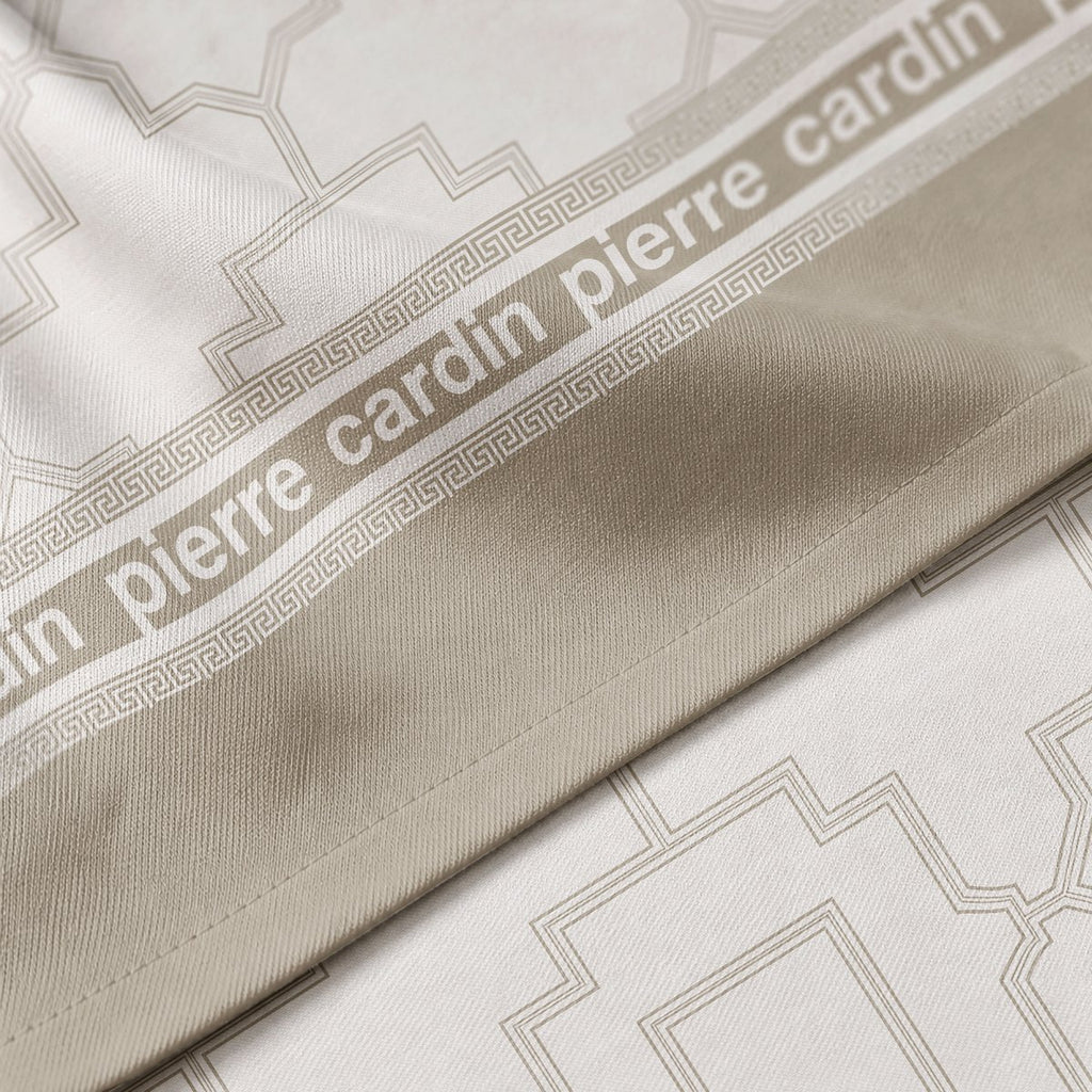 Mantel Antimanchas Couture Beige · Pierre Cardin