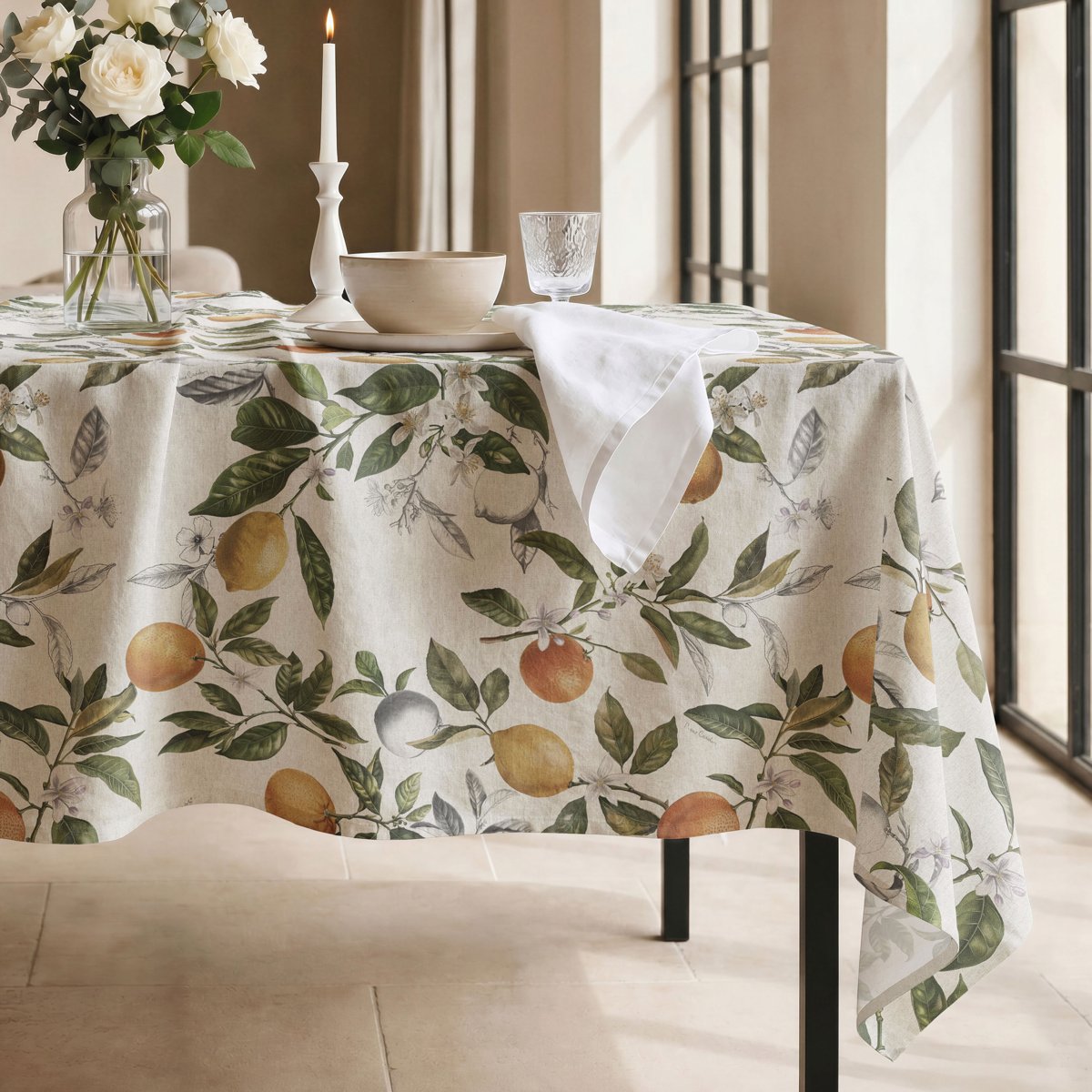 Mantel Antimanchas Delphine Multicolor · Pierre Cardin