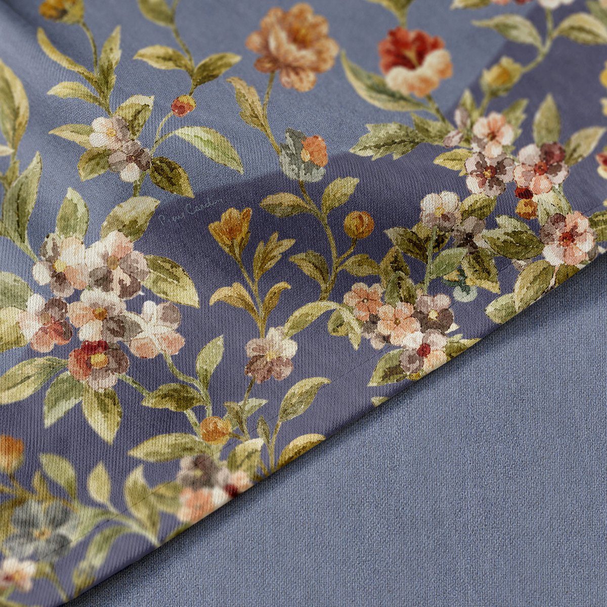 Mantel Antimanchas Emilie Azul · Pierre Cardin