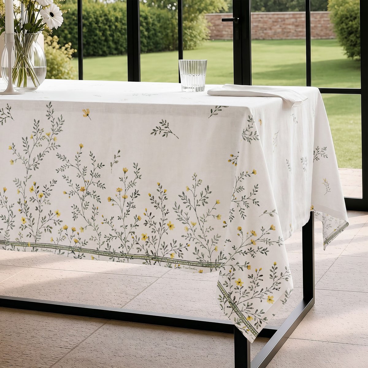 Mantel Antimanchas Jasmin Verde · Pierre Cardin