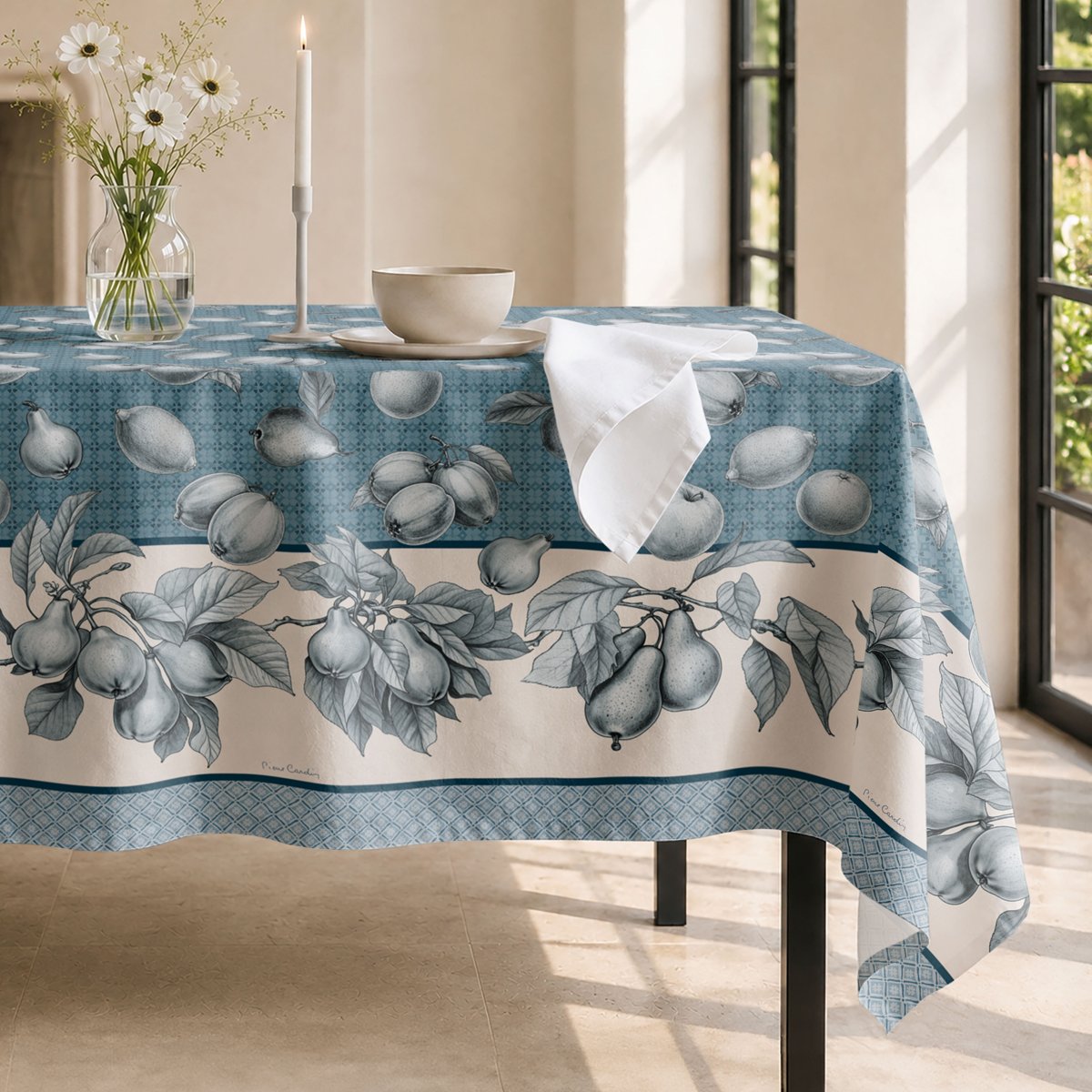 Mantel Antimanchas Prestige Azul · Pierre Cardin