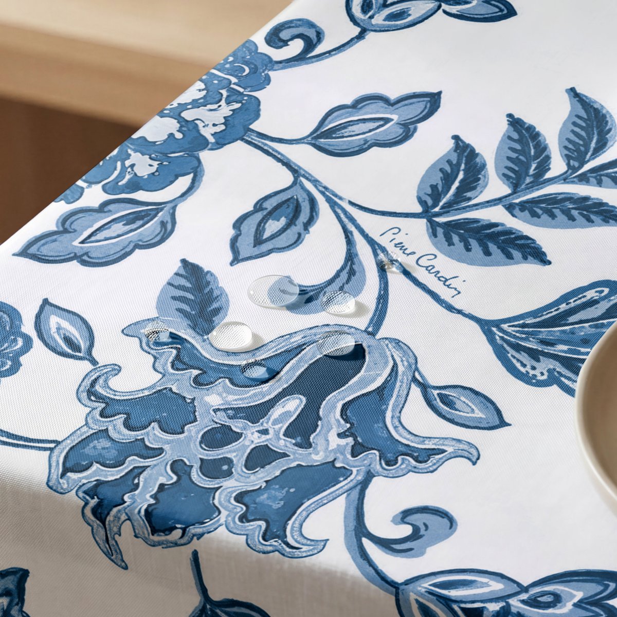 Mantel Antimanchas Saphir Azul · Pierre Cardin