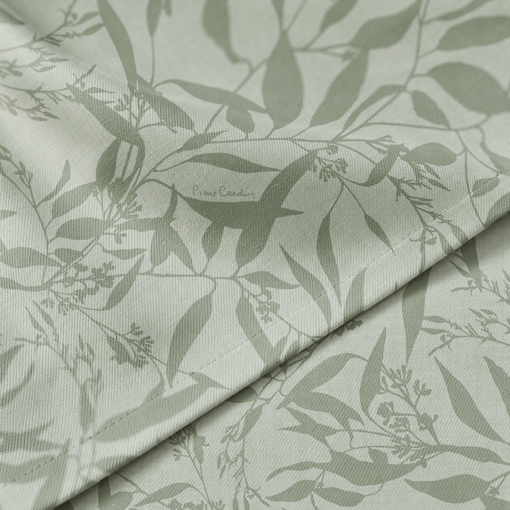 Mantel Antimanchas Solene Verde · Pierre Cardin