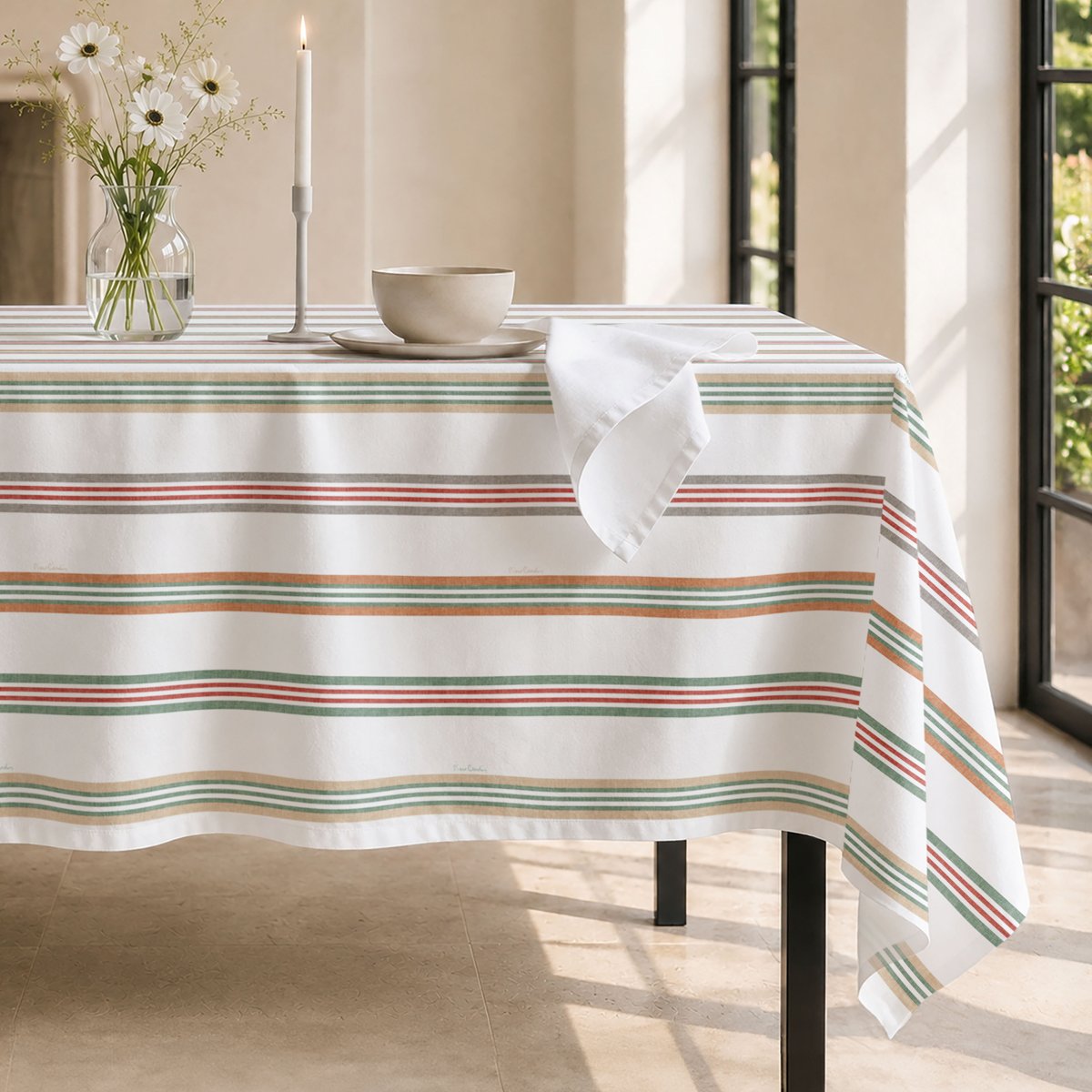 Mantel Antimanchas Yvette Multicolor · Pierre Cardin