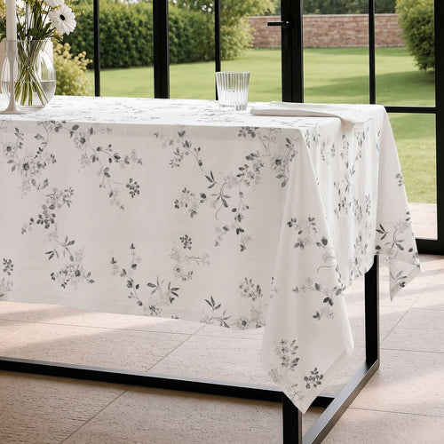 Mantel Antimanchas Beaumont White · Pierre Cardin