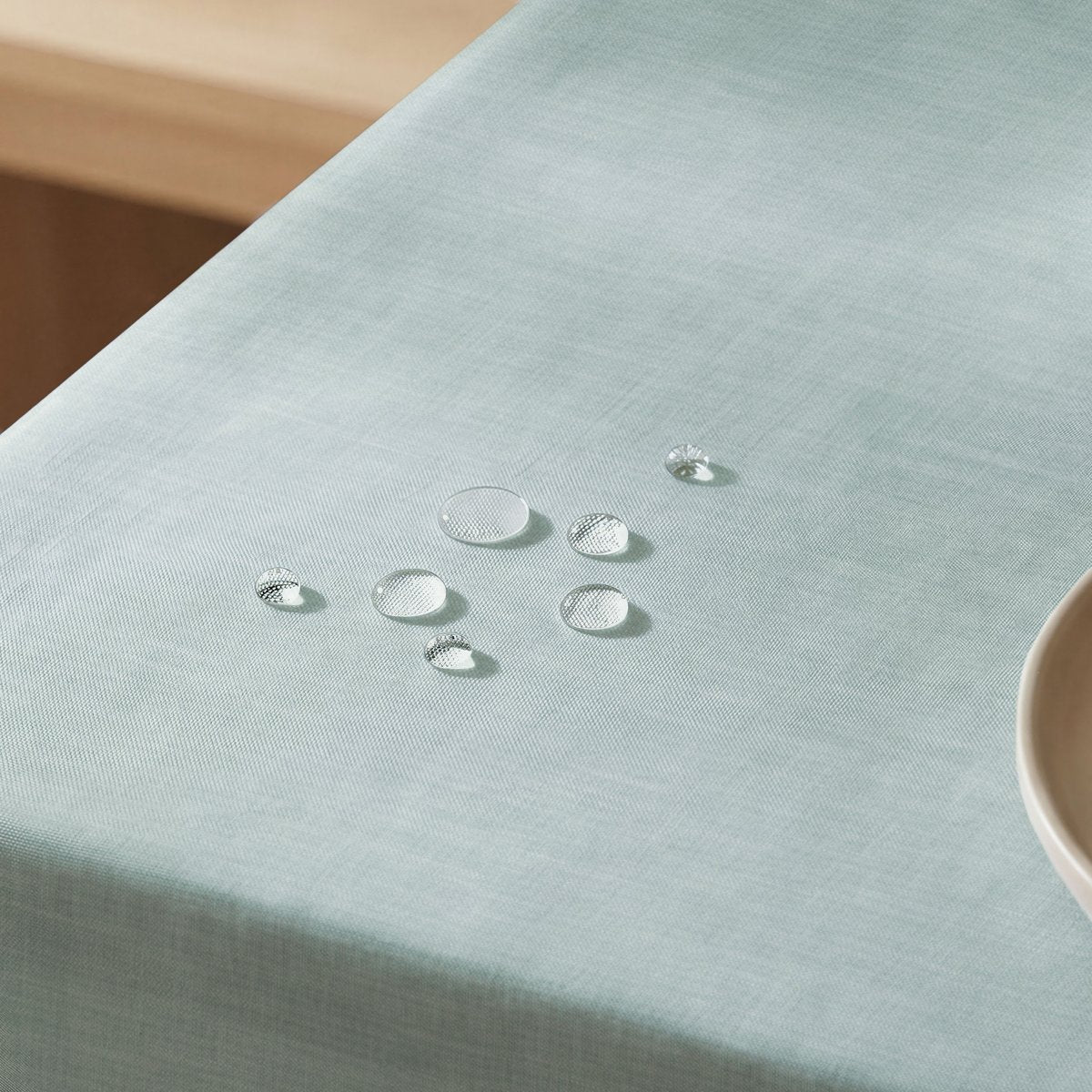 Mantel Antimanchas Essence Aqua · Pierre Cardin