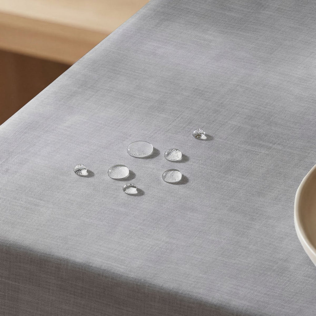 Mantel Antimanchas Essence Gris · Pierre Cardin
