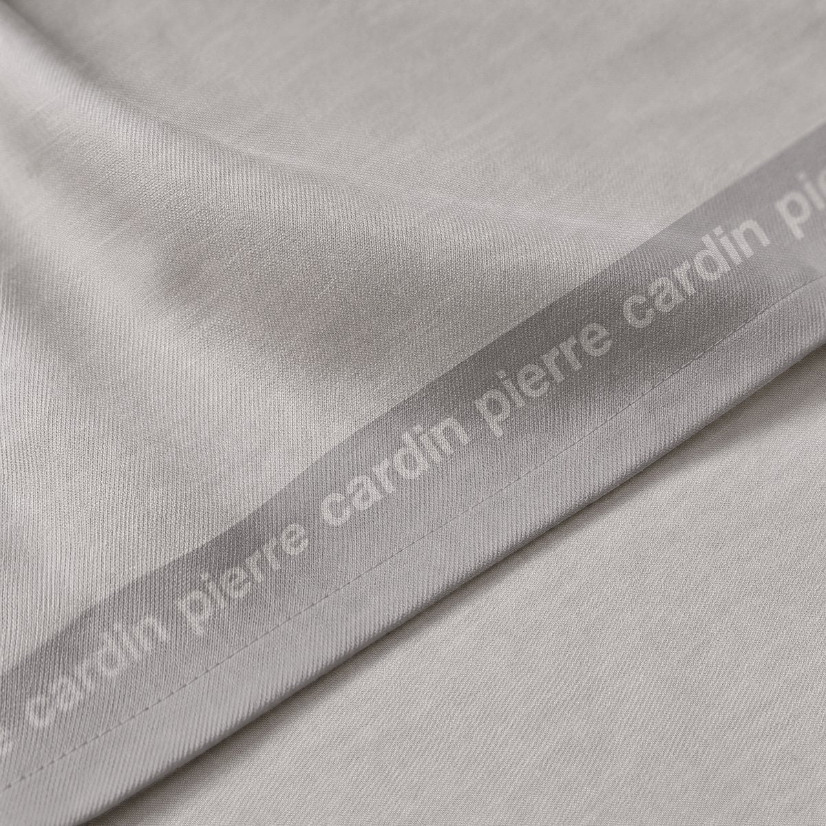 Mantel Antimanchas Essence Perla · Pierre Cardin