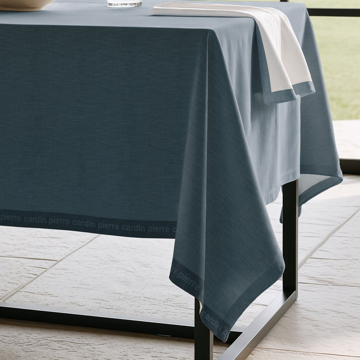 Mantel Antimanchas Essence Denim · Pierre Cardin