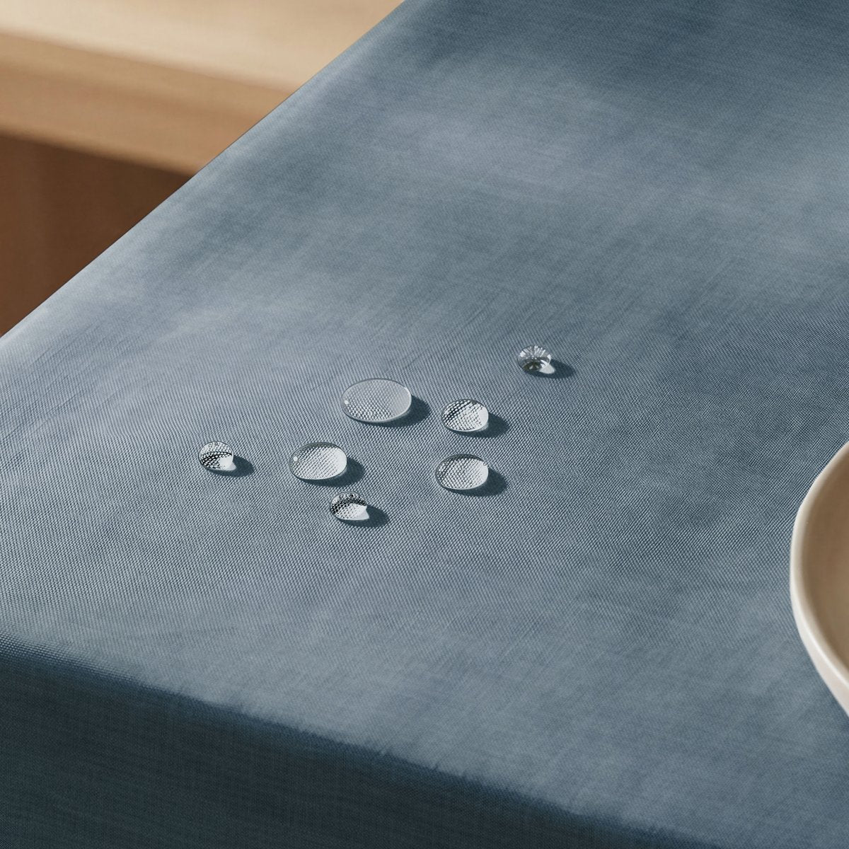 Mantel Antimanchas Essence Denim · Pierre Cardin