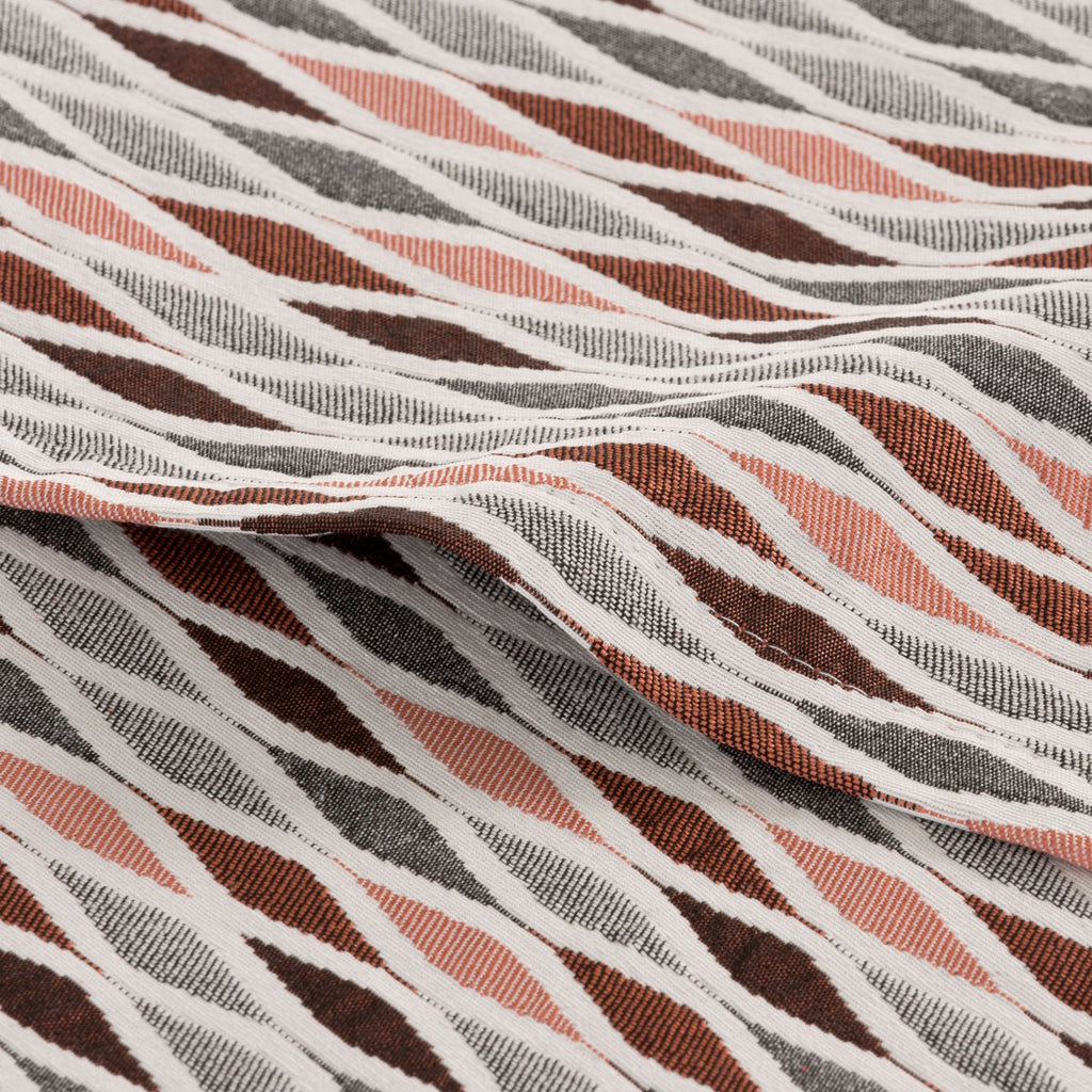 Mantel Jacquard Adeline Coral · Pierre Cardin