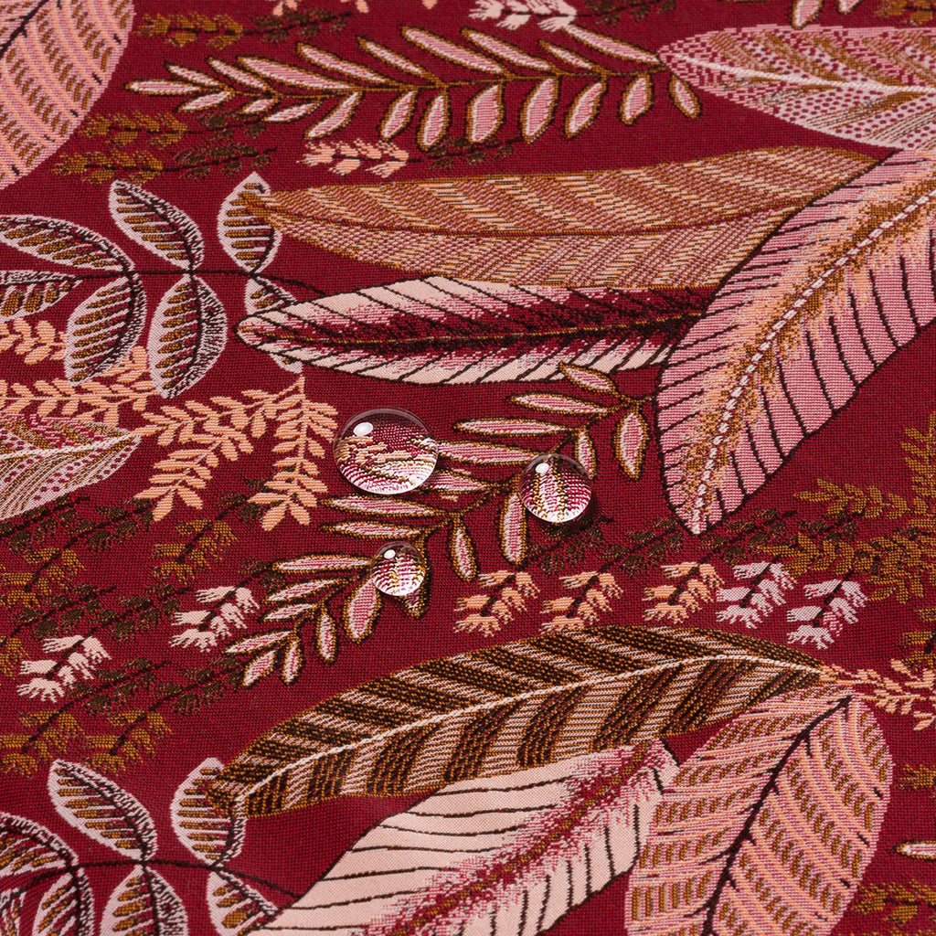 Mantel Jacquard Évora Rojo · Pierre Cardin