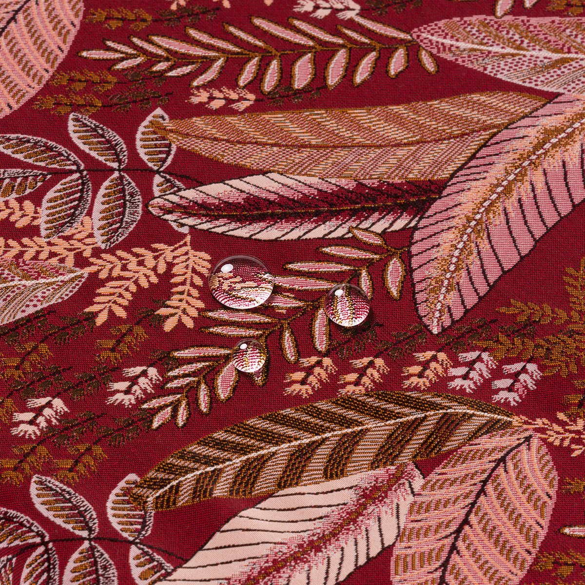 Mantel Jacquard Évora Rojo · Pierre Cardin