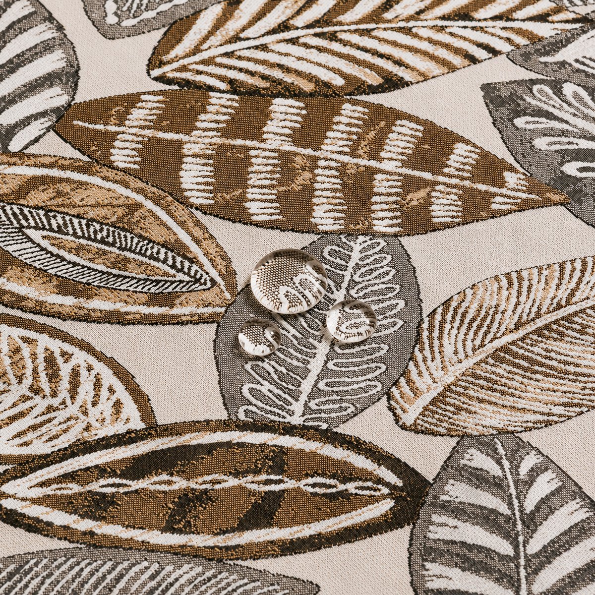 Mantel Jacquard Sirocco Beige · Pierre Cardin
