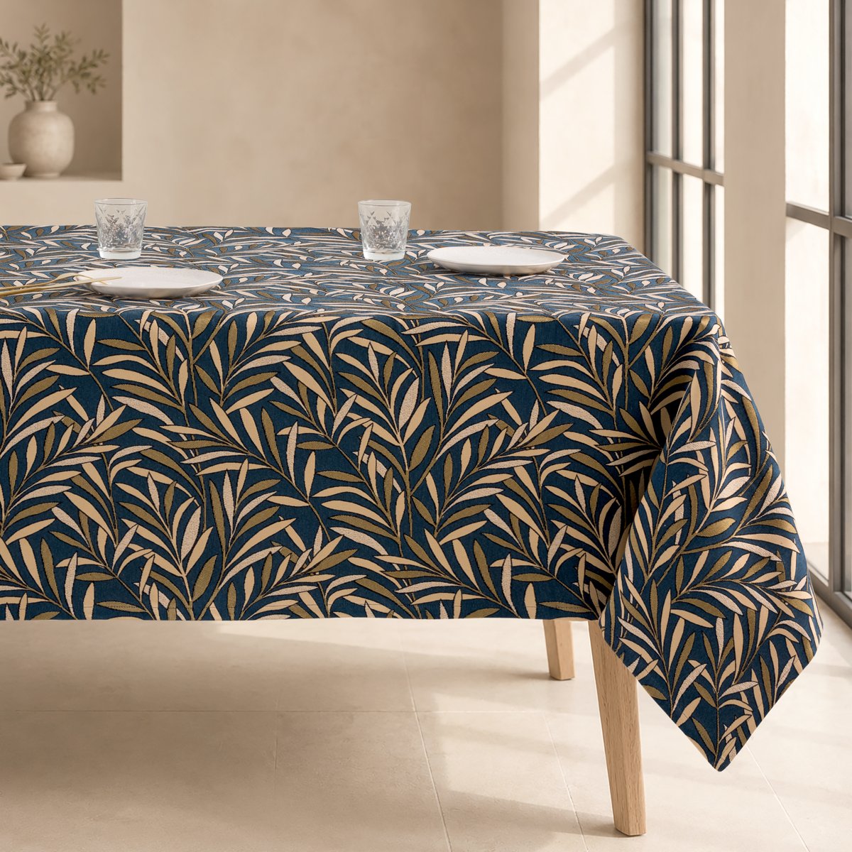 Mantel Jacquard Valmont Marino · Pierre Cardin
