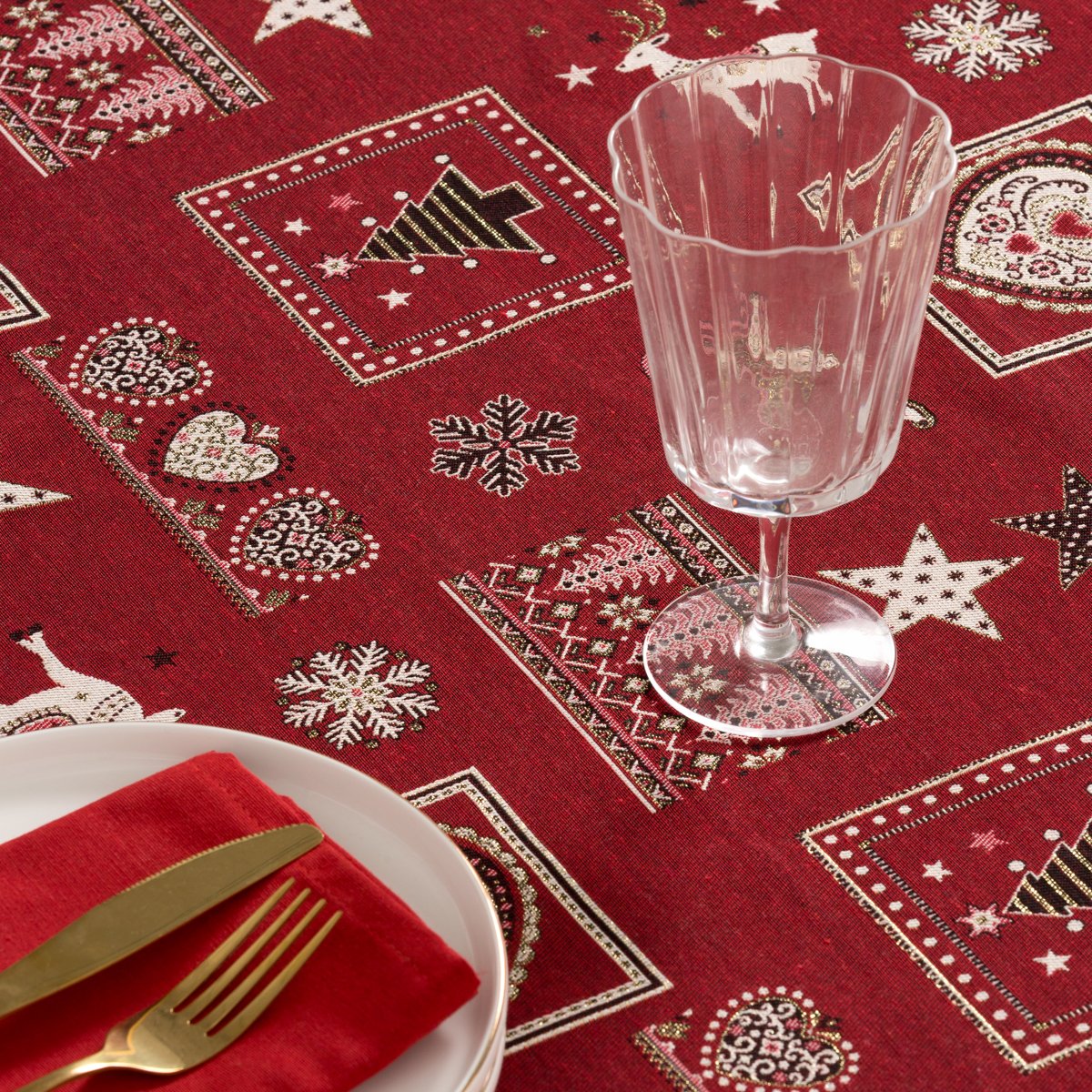 Mantel Navidad Jacquard Merlot Rojo · Pierre Cardin