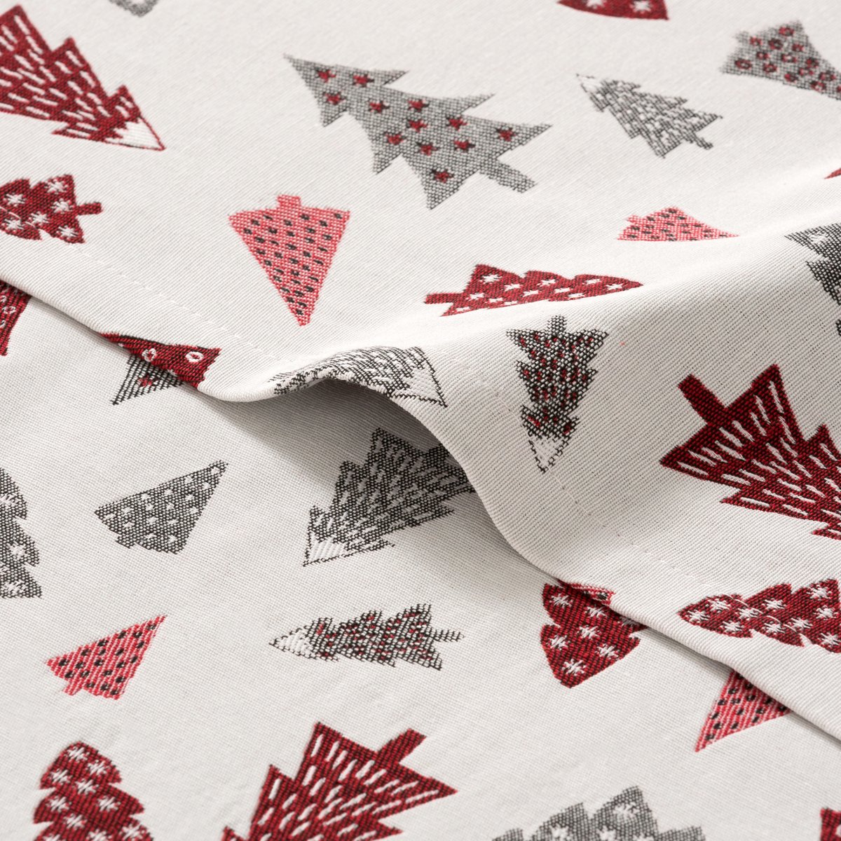 Mantel Navidad Jacquard Pinewood Rojo · Pierre Cardin