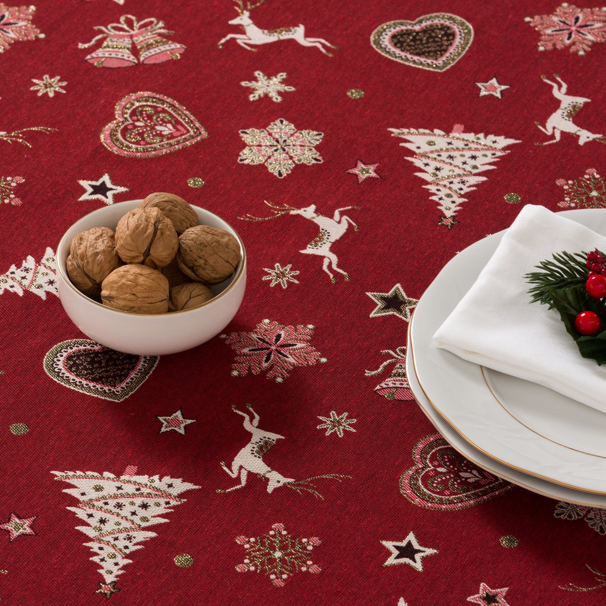 Mantel Navidad Jacquard Starlit Rojo · Pierre Cardin