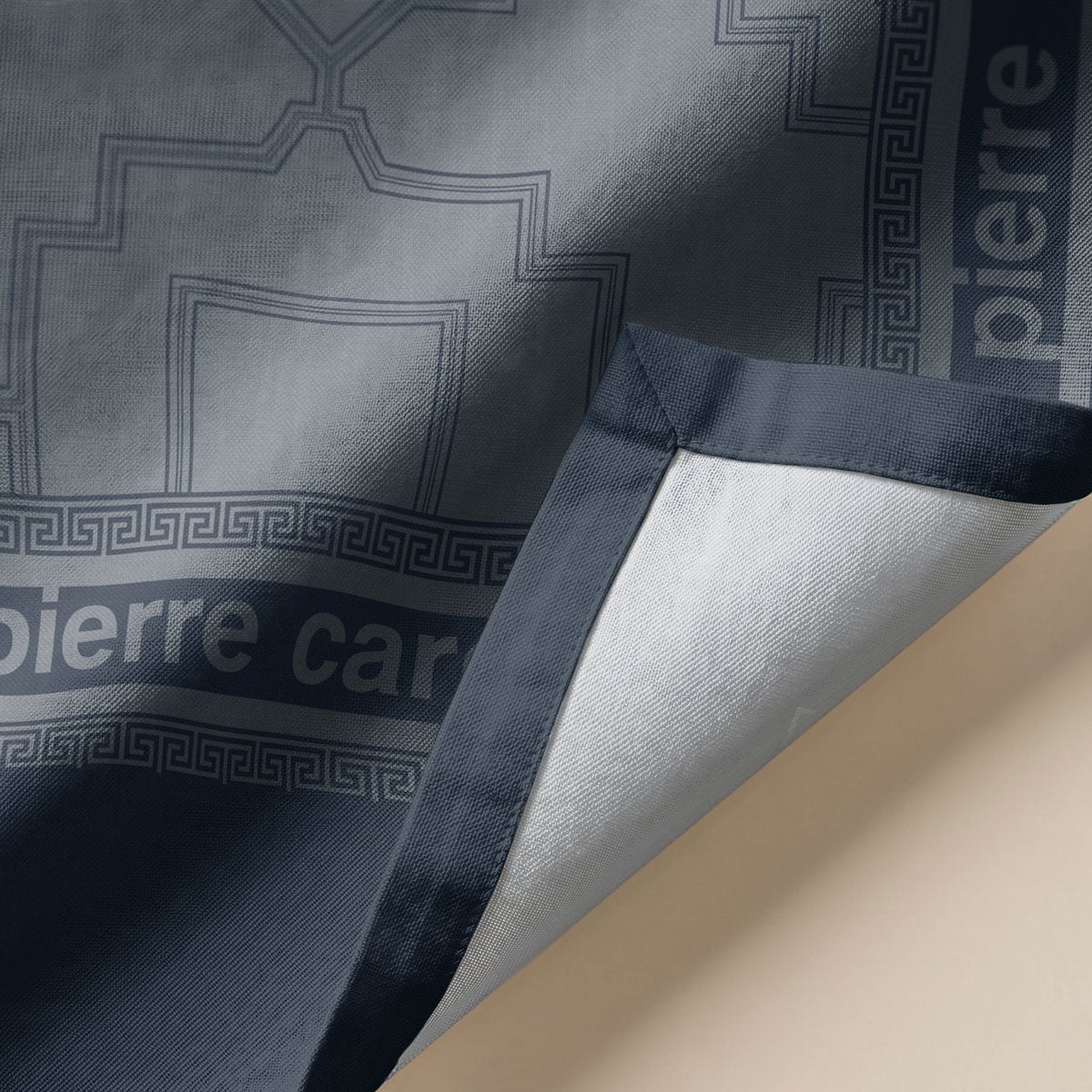 Camino de Mesa Antimanchas Couture Blue · Pierre Cardin