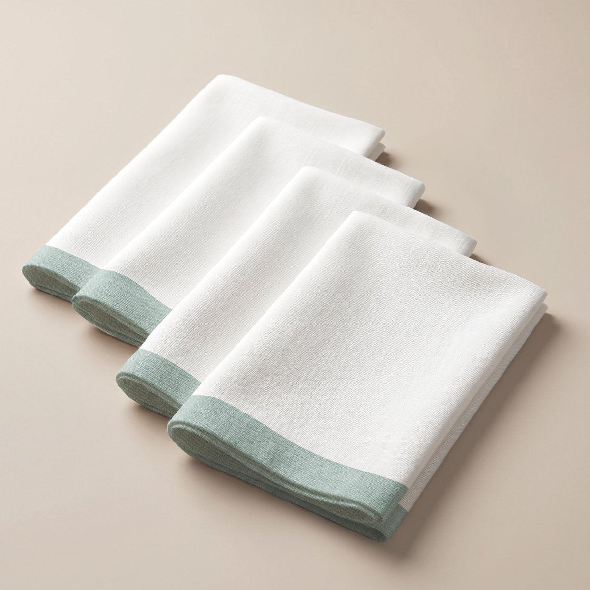 Pack 4 Servilletas Antimanchas Essence Aqua · Pierre Cardin