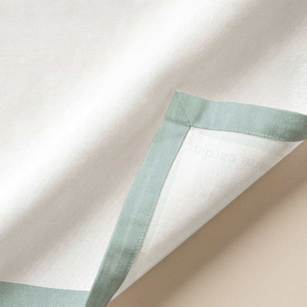 Pack 4 Servilletas Antimanchas Essence Aqua · Pierre Cardin