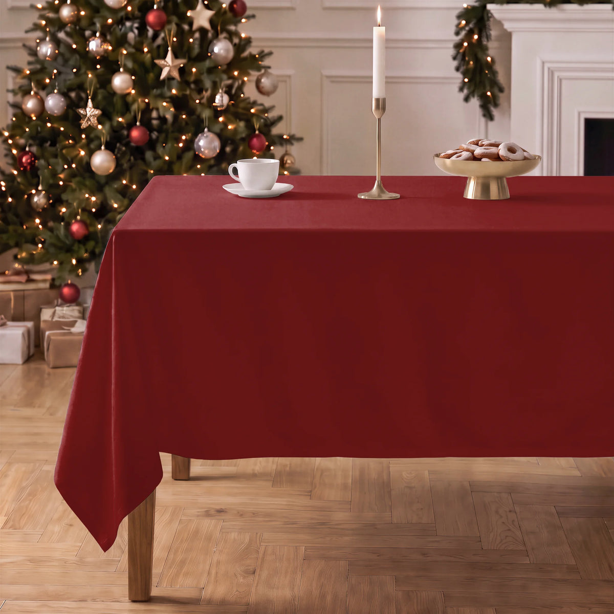 Mantel de Navidad Cedro Bordeaux · Pierre Cardin