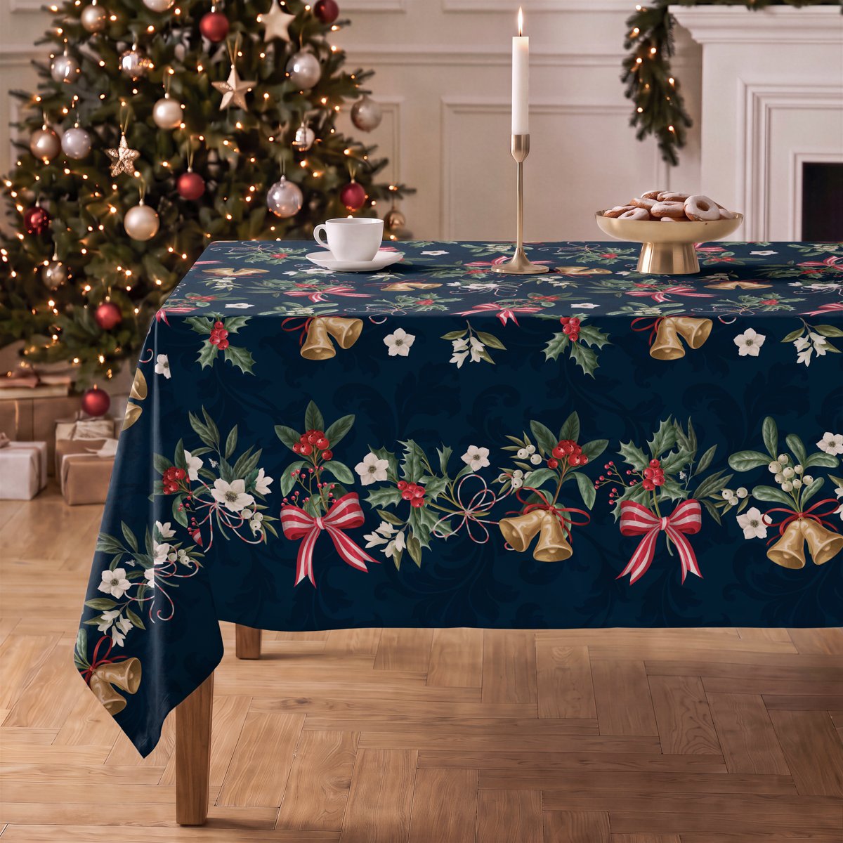 Mantel de Navidad Cedro Marine · Pierre Cardin