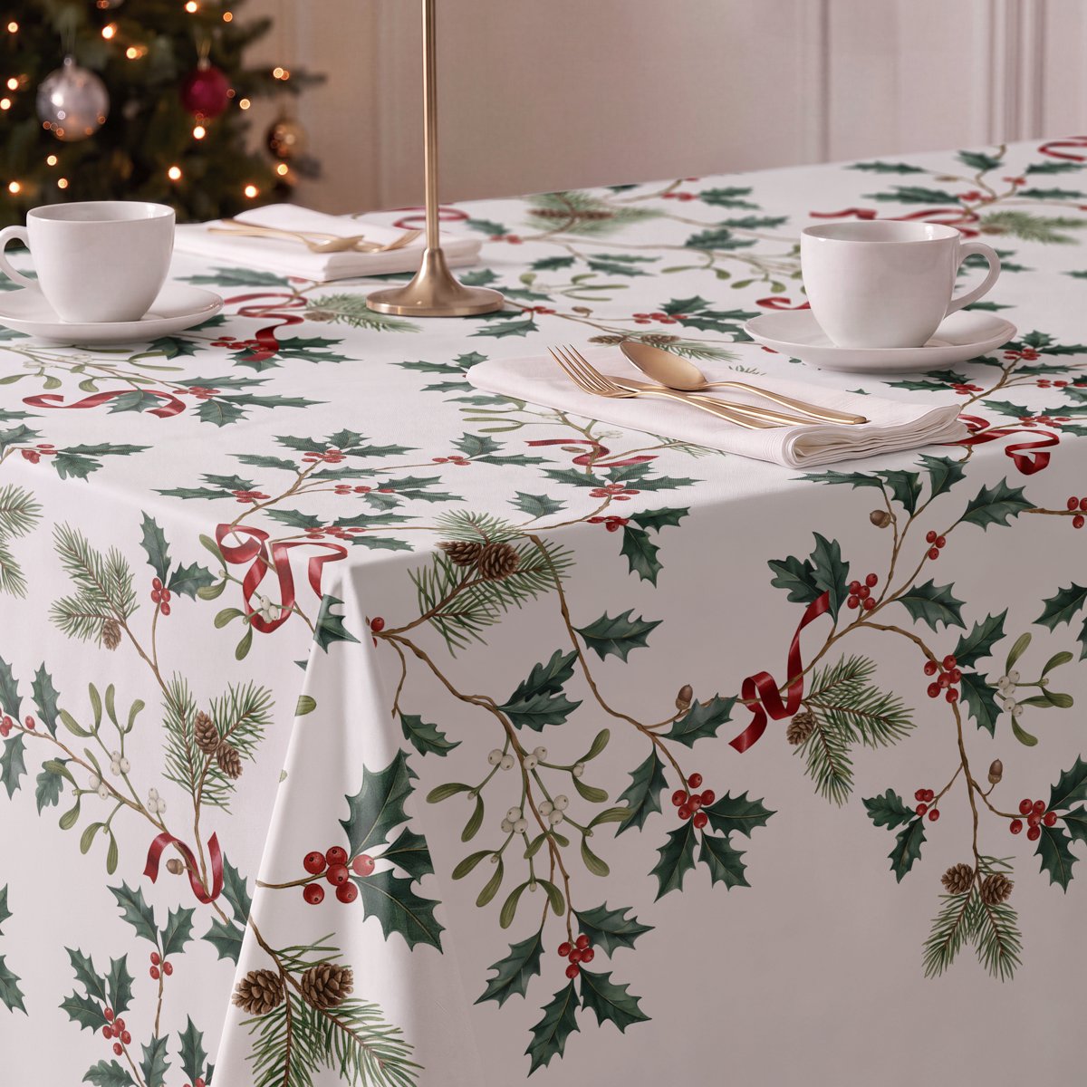 Mantel de Navidad Enebro Green-Red · Pierre Cardin