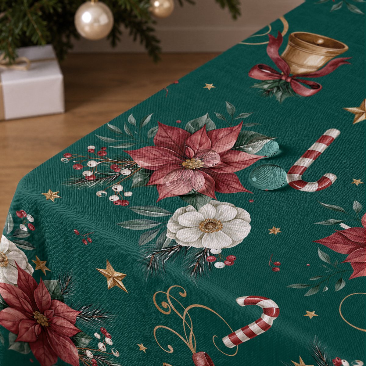Mantel de Navidad Lucero Green · Pierre Cardin