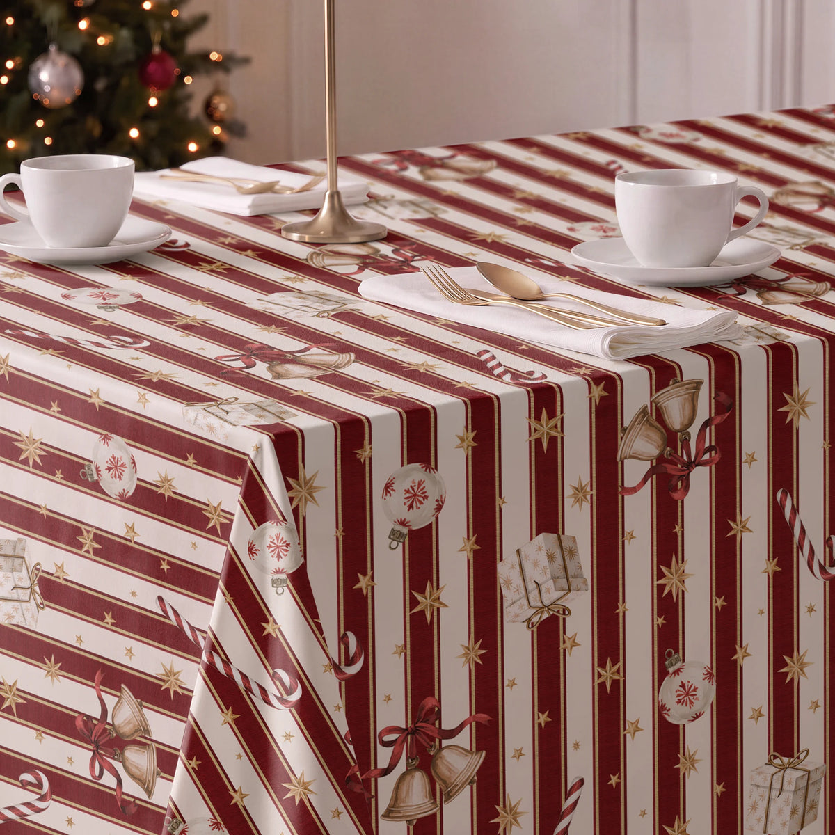 Mantel de Navidad Lucero Bordeaux · Pierre Cardin