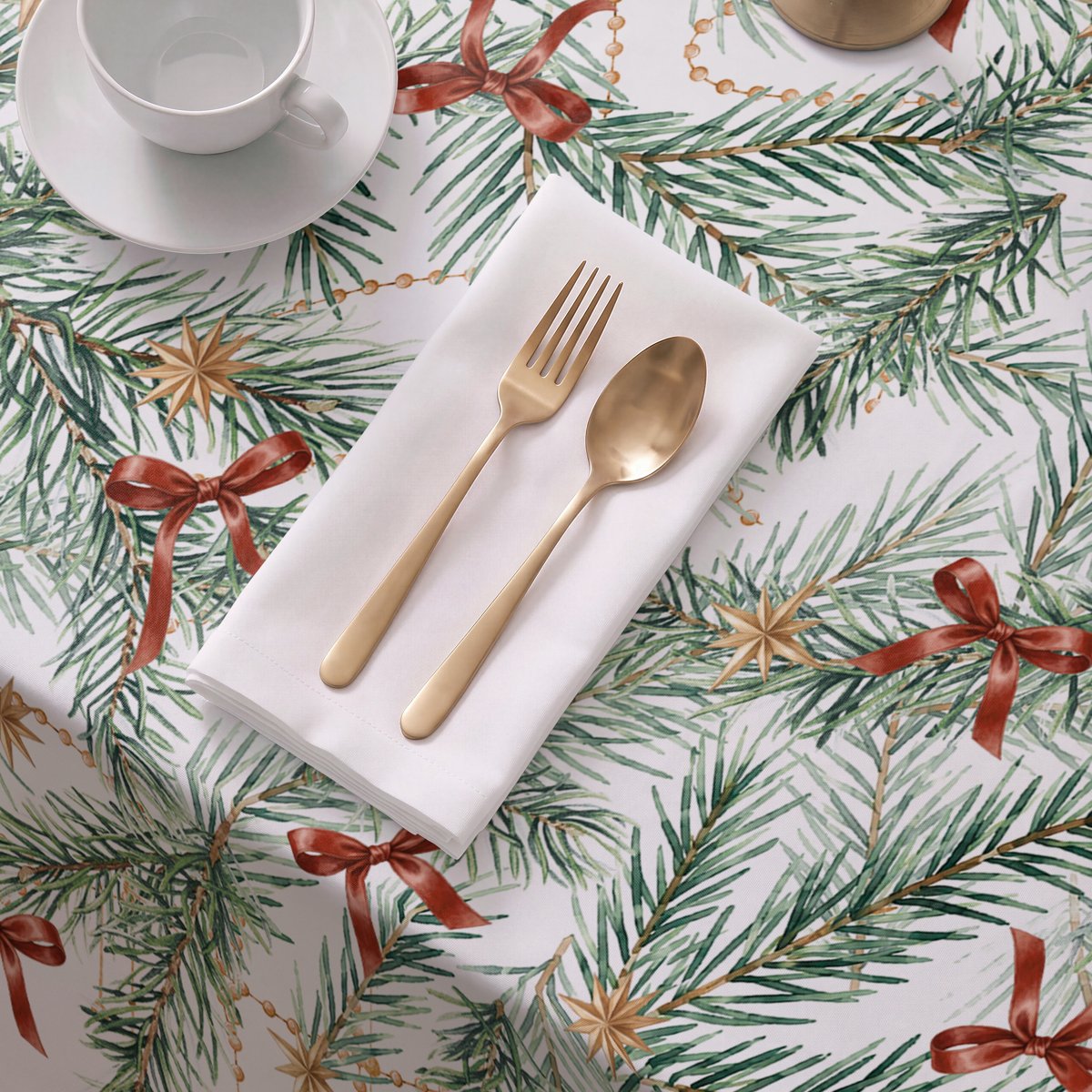 Mantel de Navidad Nordica Grey · Pierre Cardin