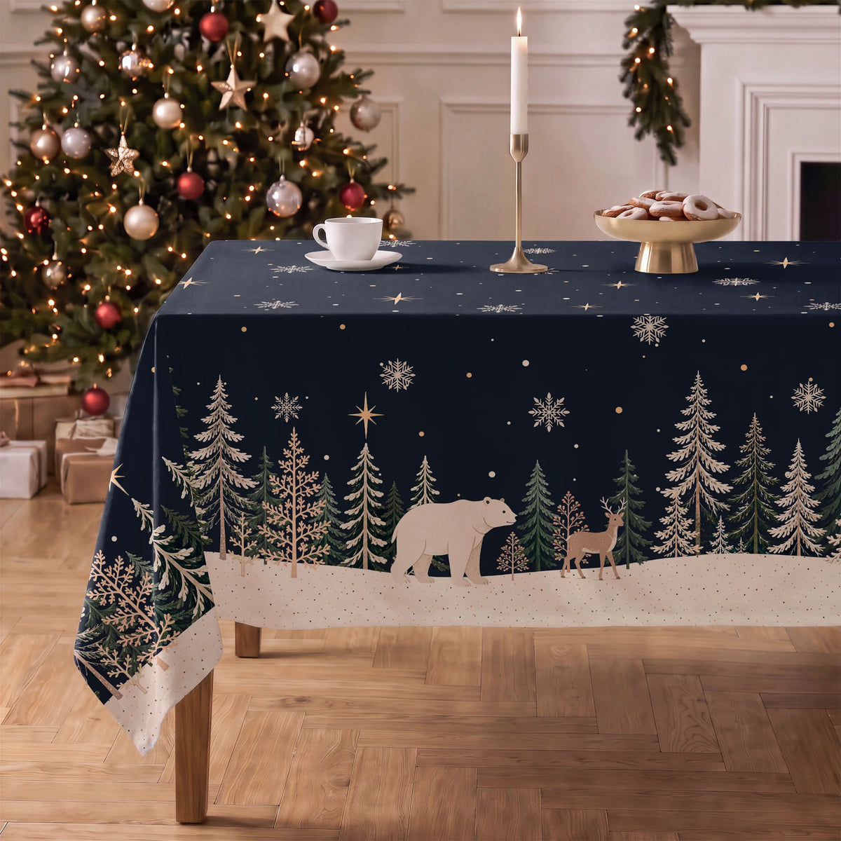 Mantel de Navidad Silvestre Red · Pierre Cardin