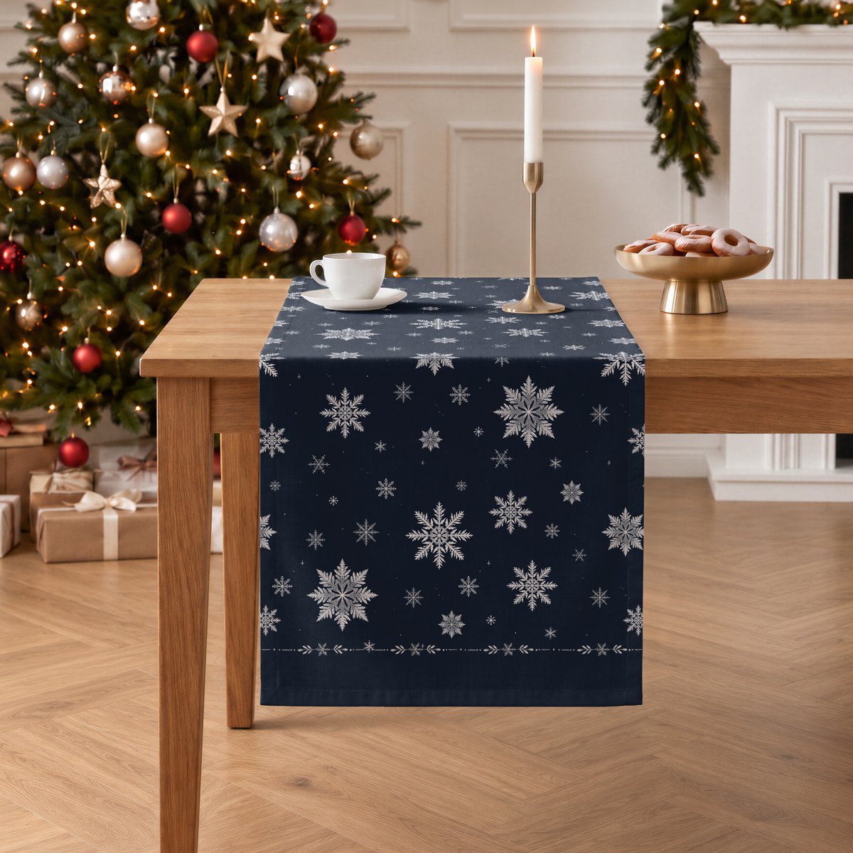 Camino de Mesa de Navidad Bergen Marine · Pierre Cardin