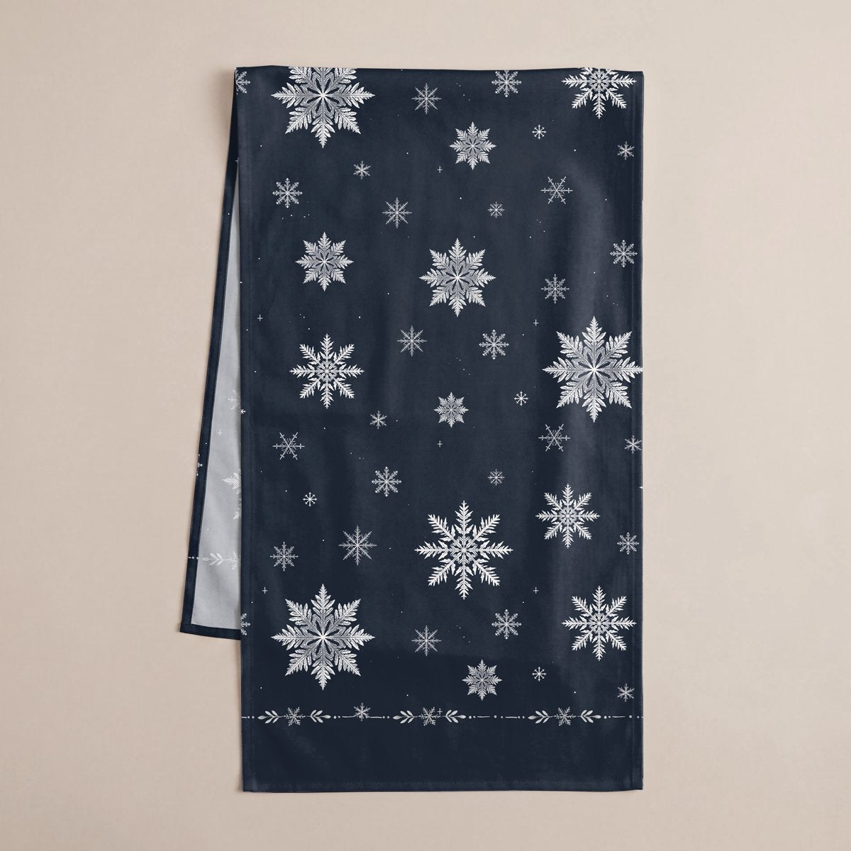 Camino de Mesa de Navidad Bergen Marine · Pierre Cardin