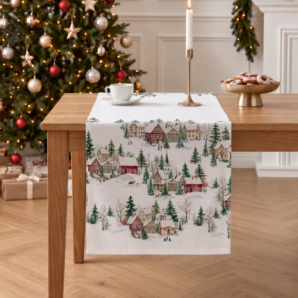 Camino de Mesa de Navidad Aldea Green-Red · Pierre Cardin