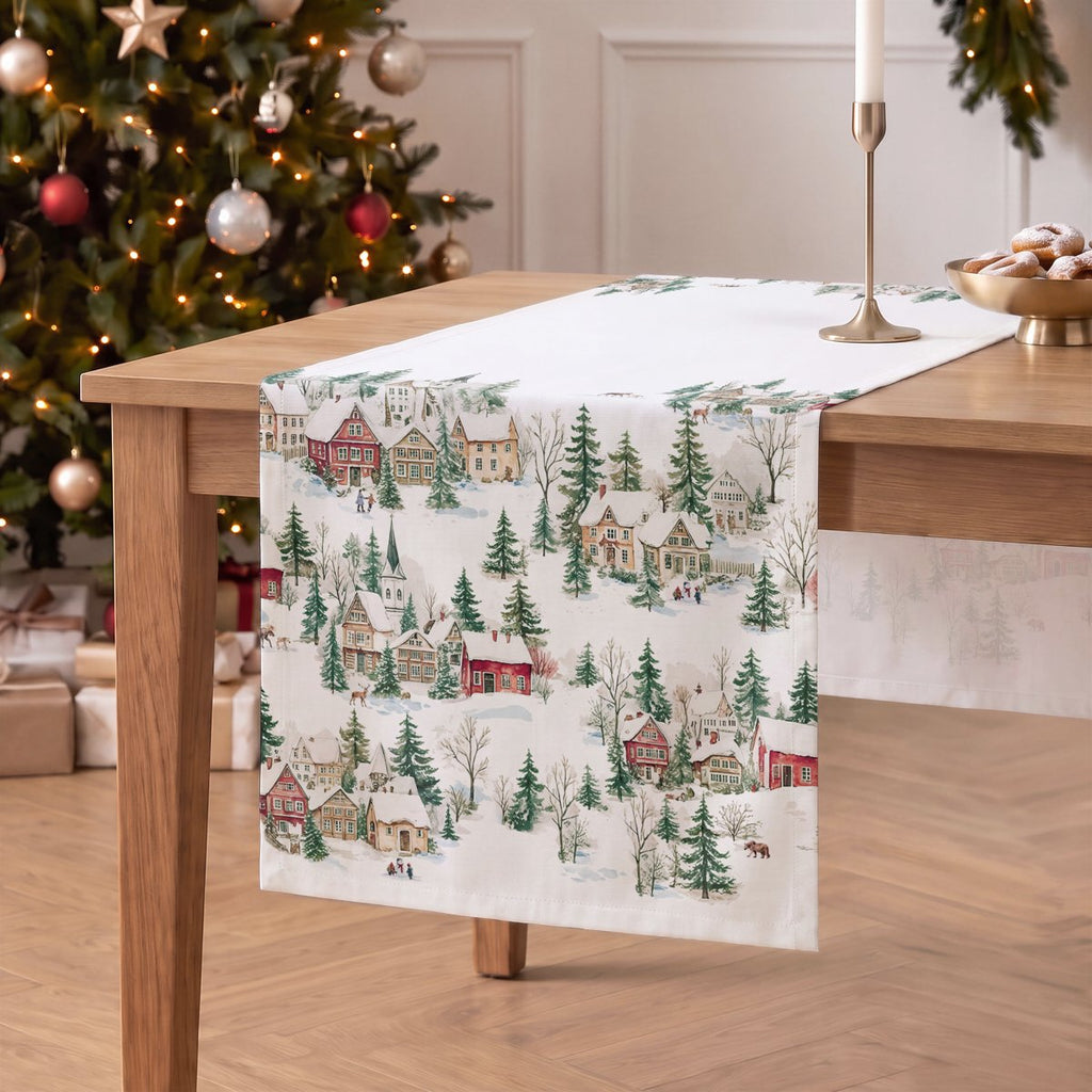 Camino de Mesa de Navidad Aldea Green-Red · Pierre Cardin