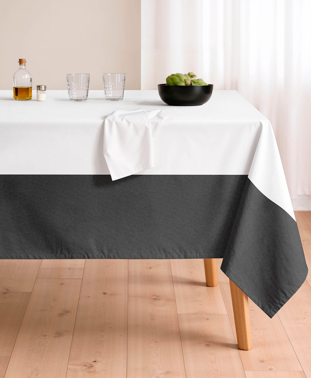 Mantel antimanchas Lyon Negro