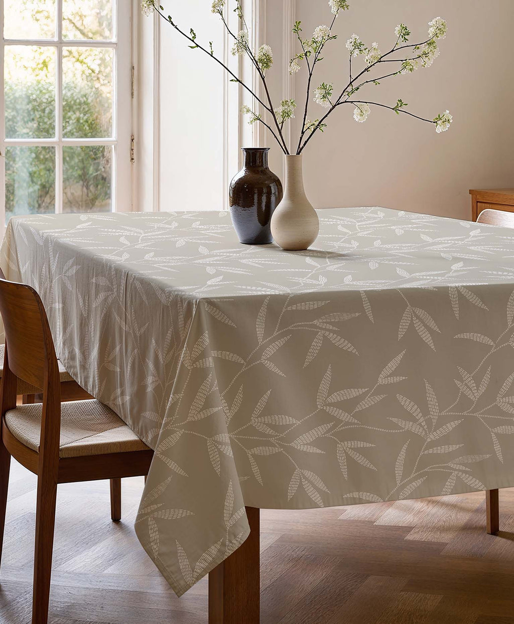 Mantel antiarrugas y antimanchas Nori Beige