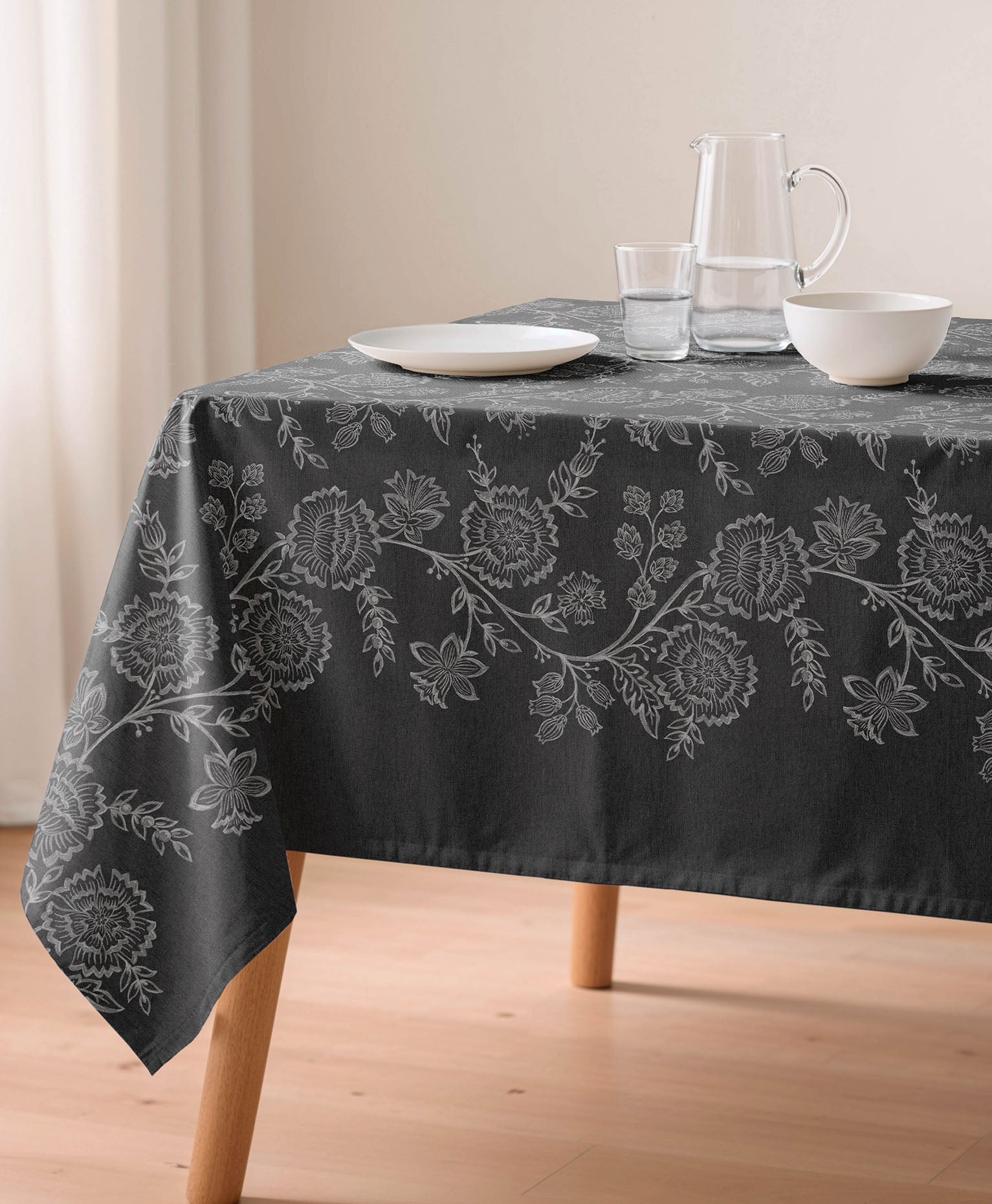 Mantel antimanchas Taylor Negro