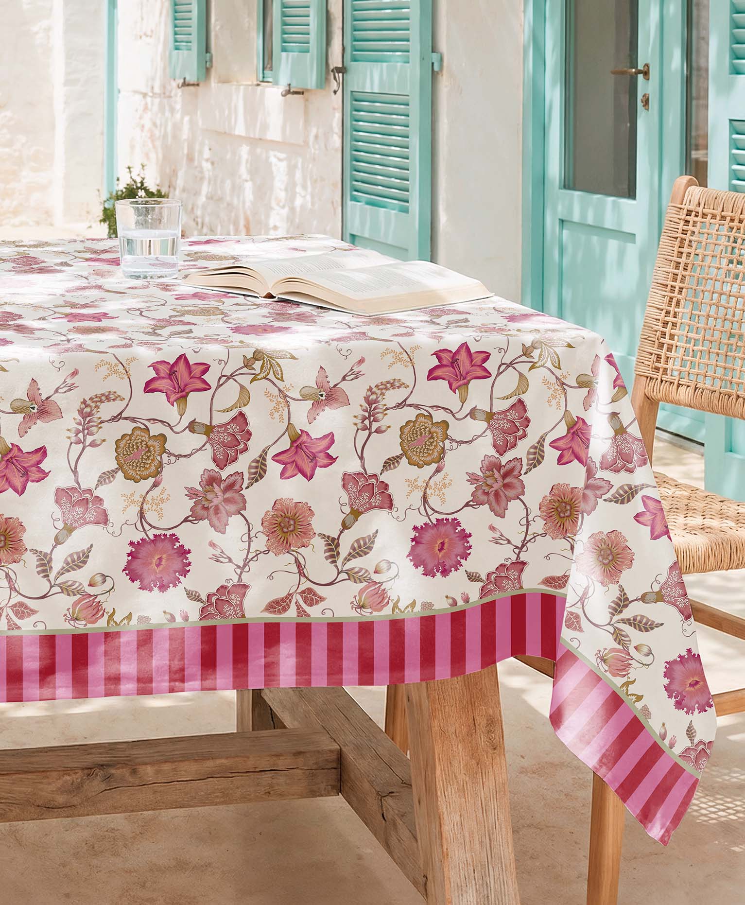 Mantel Antimanchas Diania Fucsia