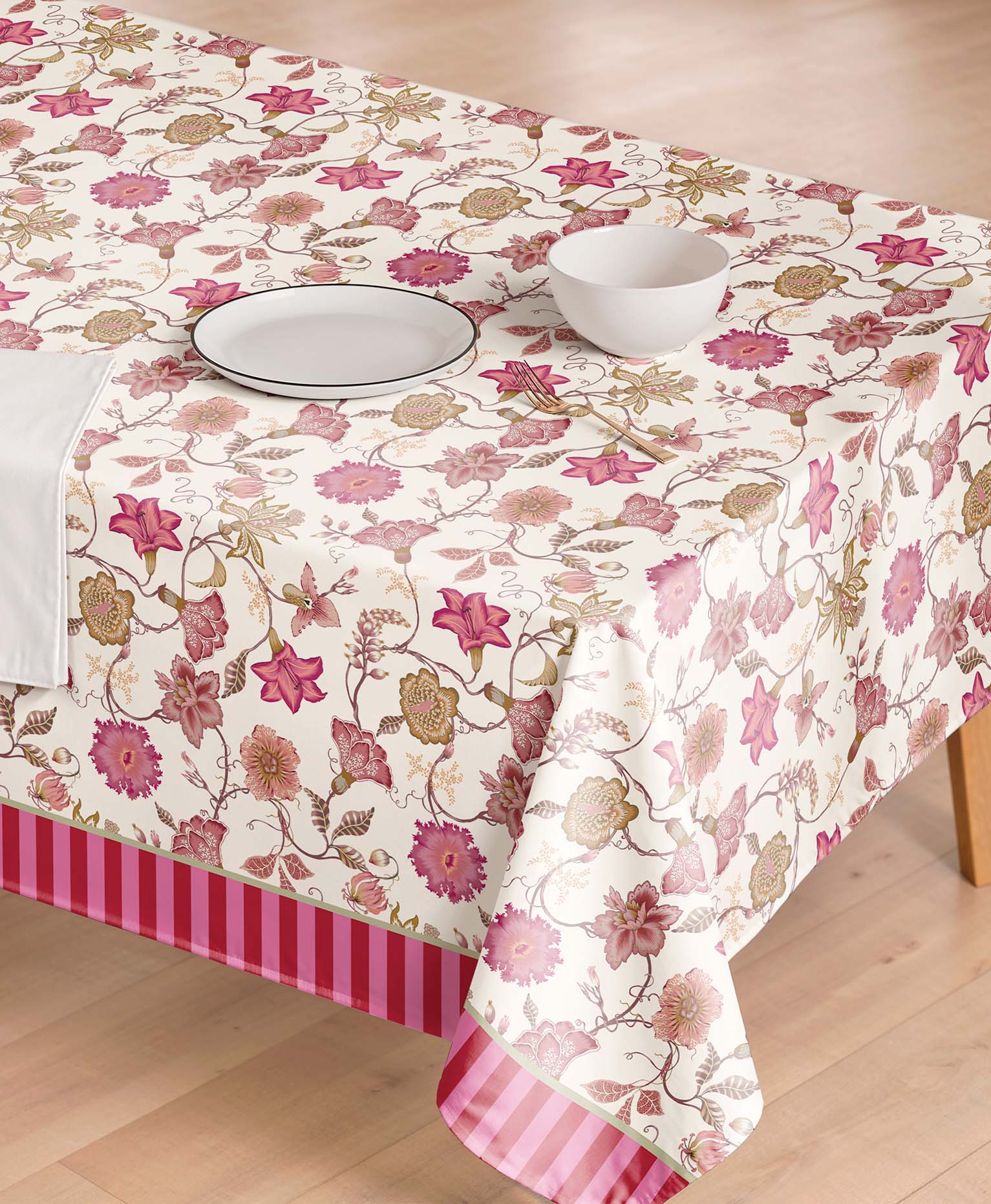 Mantel Antimanchas Diania Fucsia