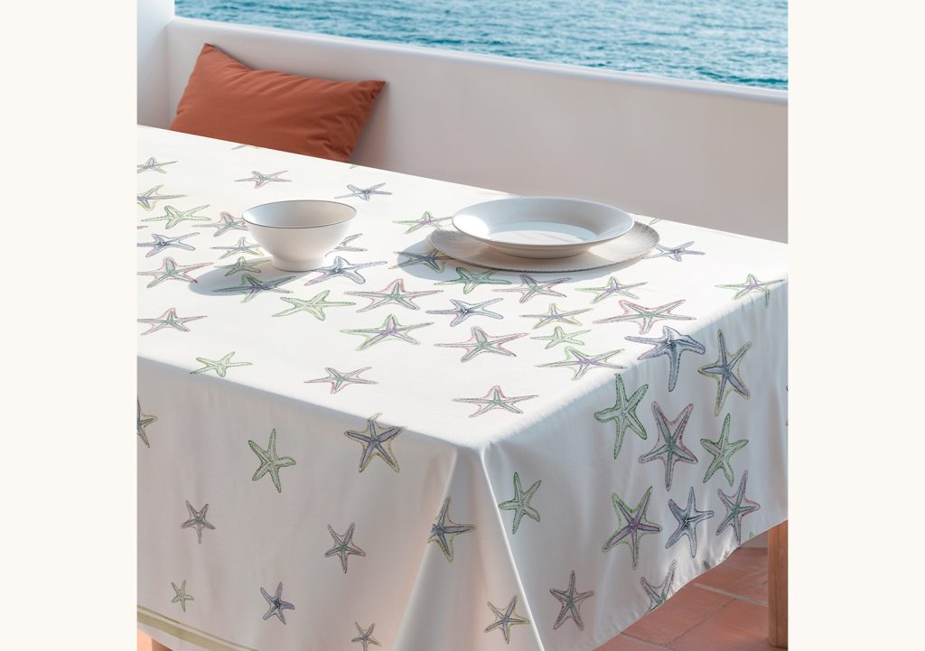 Mantel antimanchas Granadella Multicolor, mantel estampado, mantel de verano, mantel de estrellas de mar